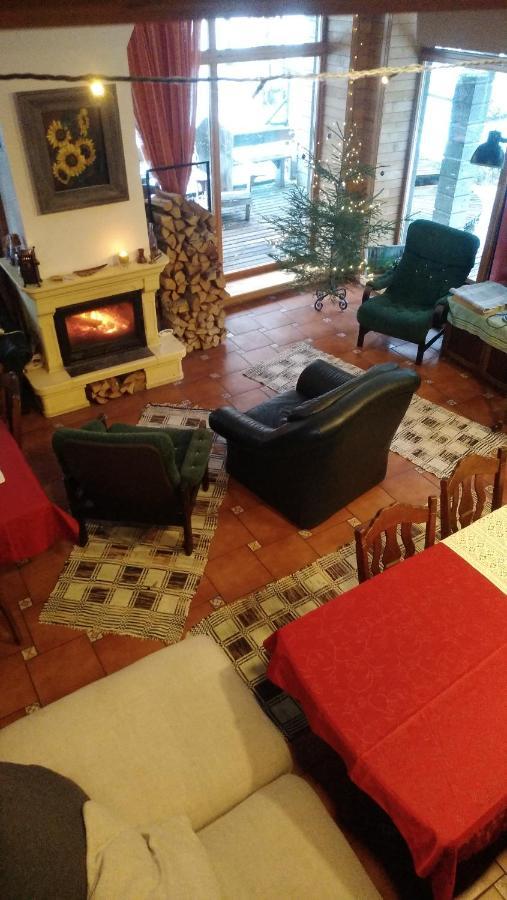 Guest House Pitagi Kosrags Ngoại thất bức ảnh