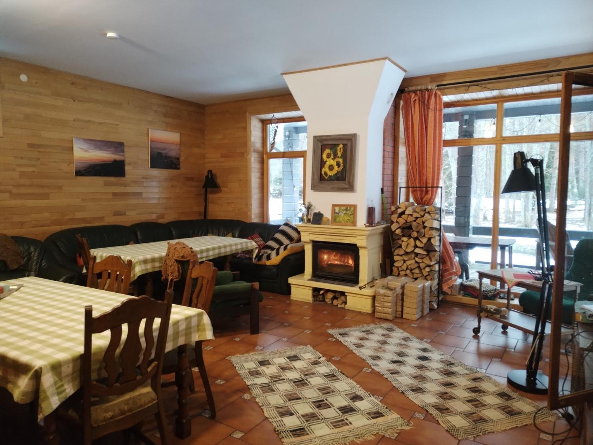 Guest House Pitagi Kosrags Ngoại thất bức ảnh