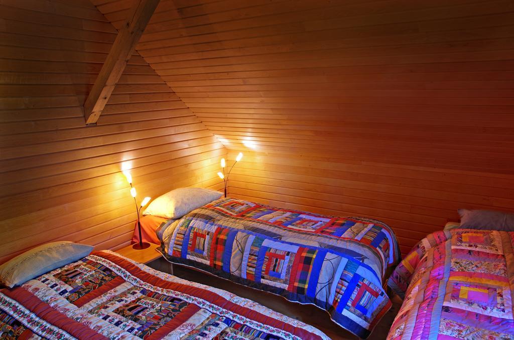 Guest House Pitagi Kosrags Ngoại thất bức ảnh