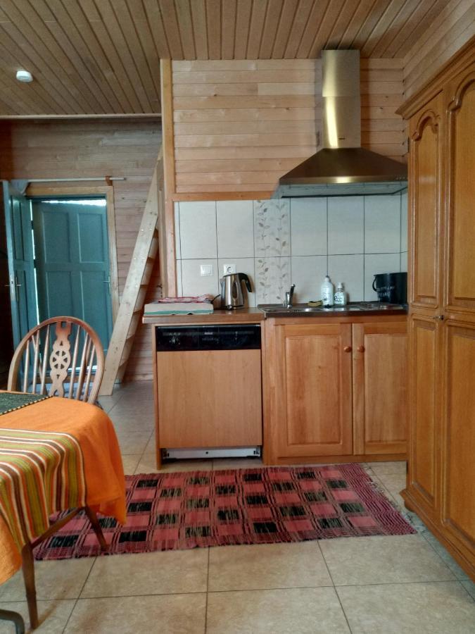 Guest House Pitagi Kosrags Ngoại thất bức ảnh